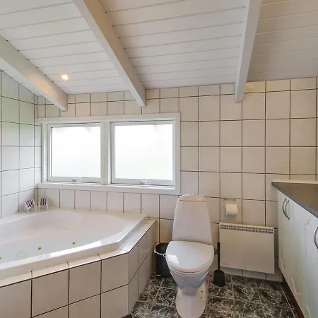Clari - 500m From The Sea In Ne Jutland By Interhome * Hals