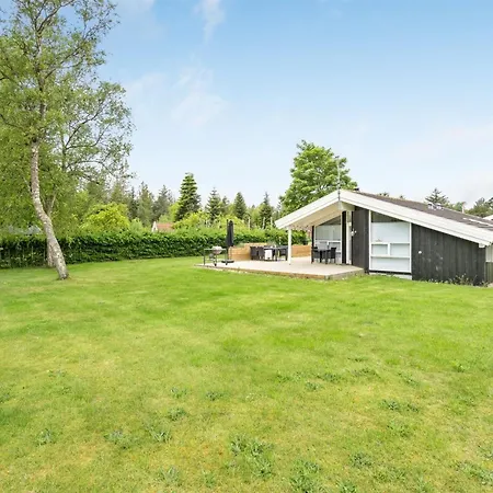 Clari - 500m From The Sea By Interhome *